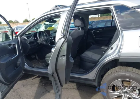 2024 Toyota Rav4 Hybrid Xle z USA, uszkodzony, nr VIN JTMRWRFV8RD217248